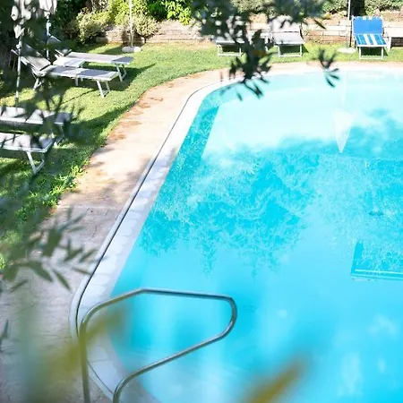 Hotel Alessandra 2*