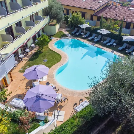 Alessandra 2* Garda (Verona)