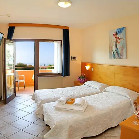 Alessandra Hotel