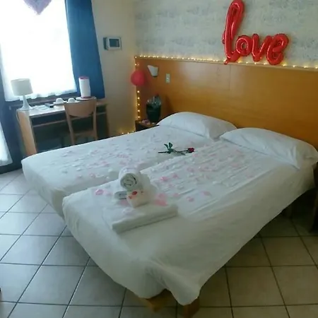 Hotel Alessandra 2*